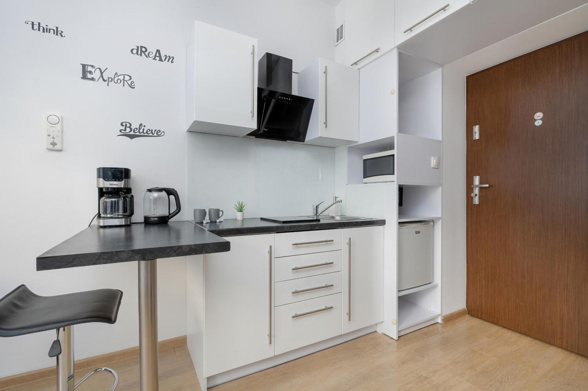 Lea Apartments Krakow Krowodrza By Noclegi Renters Exterior foto